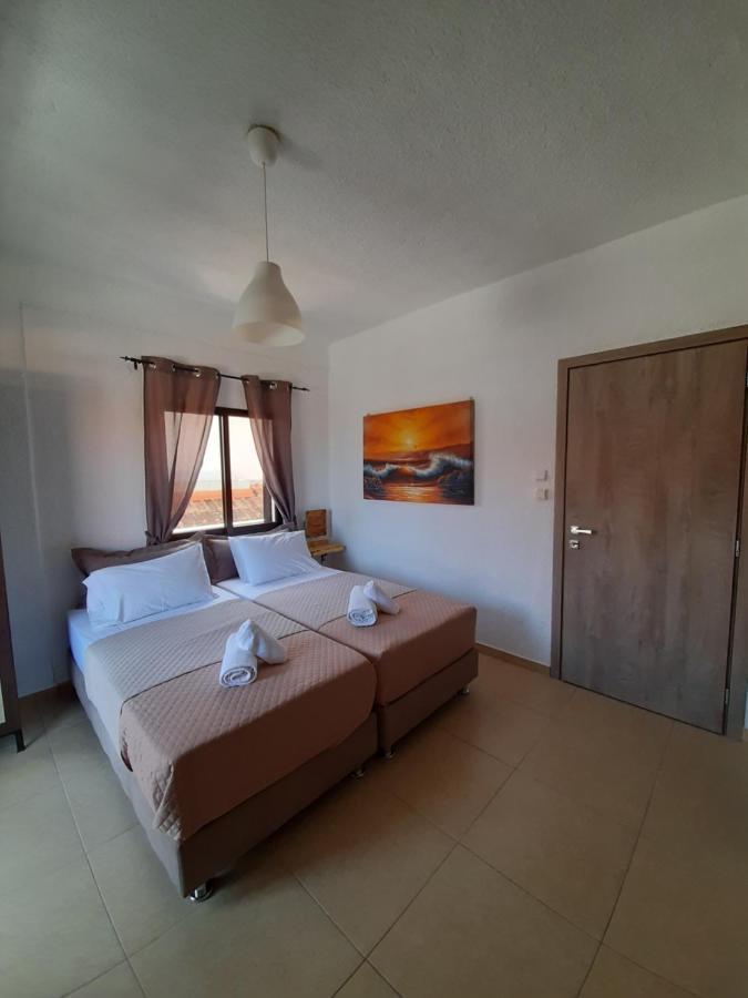 Mariza Apartments -Studios Ханиоти Экстерьер фото