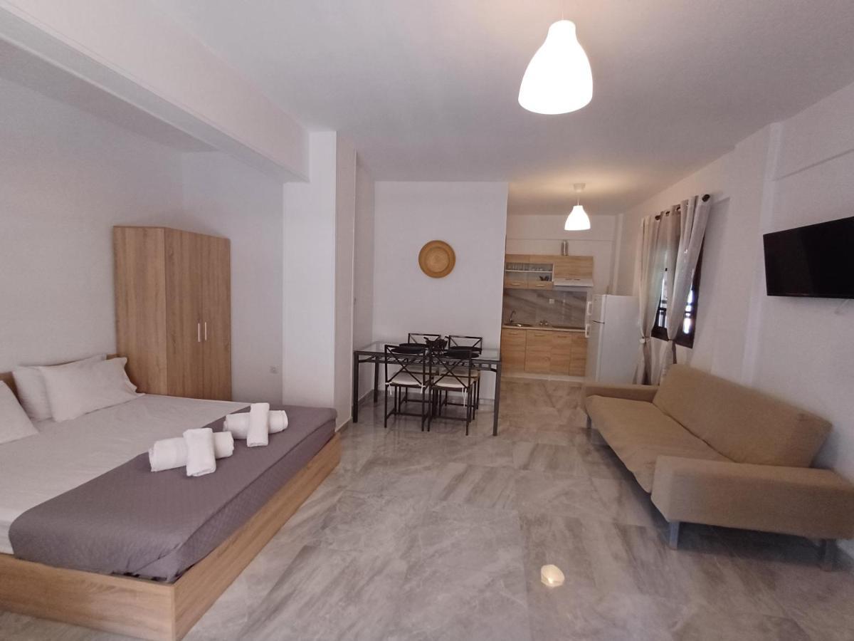 Mariza Apartments -Studios Ханиоти Экстерьер фото